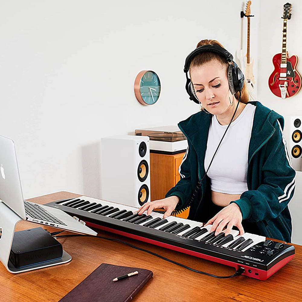 Nektar Technology SE61 61-Keys DAW USB MIDI Keyboard Piano Controller with Velocity Sensitive Full-Size Keys (Synth-Action) for Studio Music Production and Recording