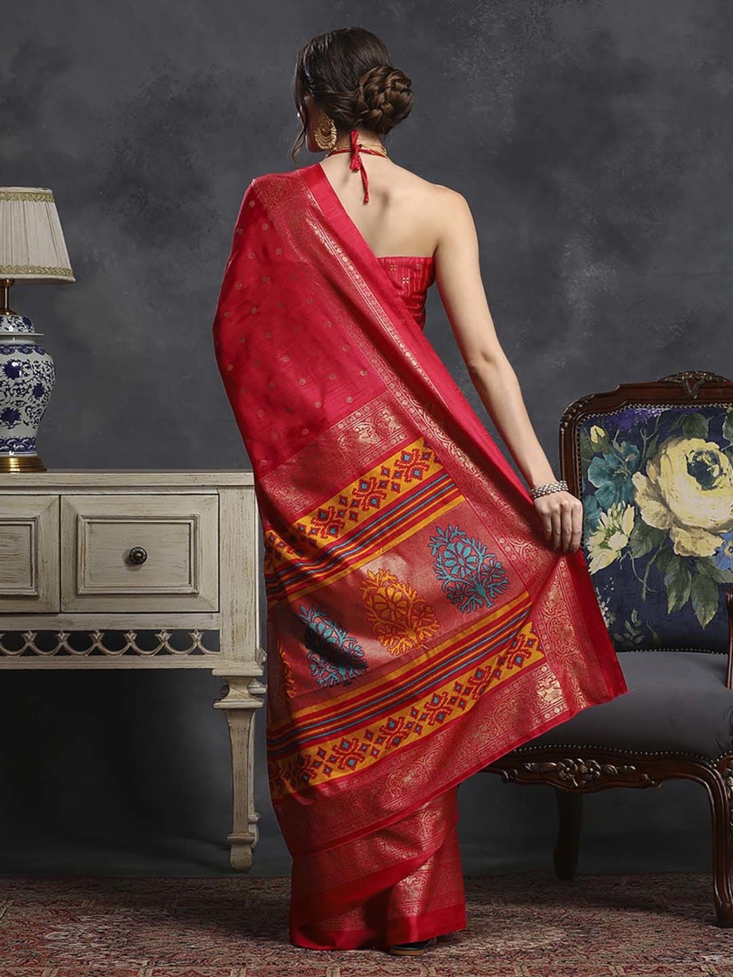 Saree Mall Pink & Beige Silk Printed Saree With Unstitched Blouse