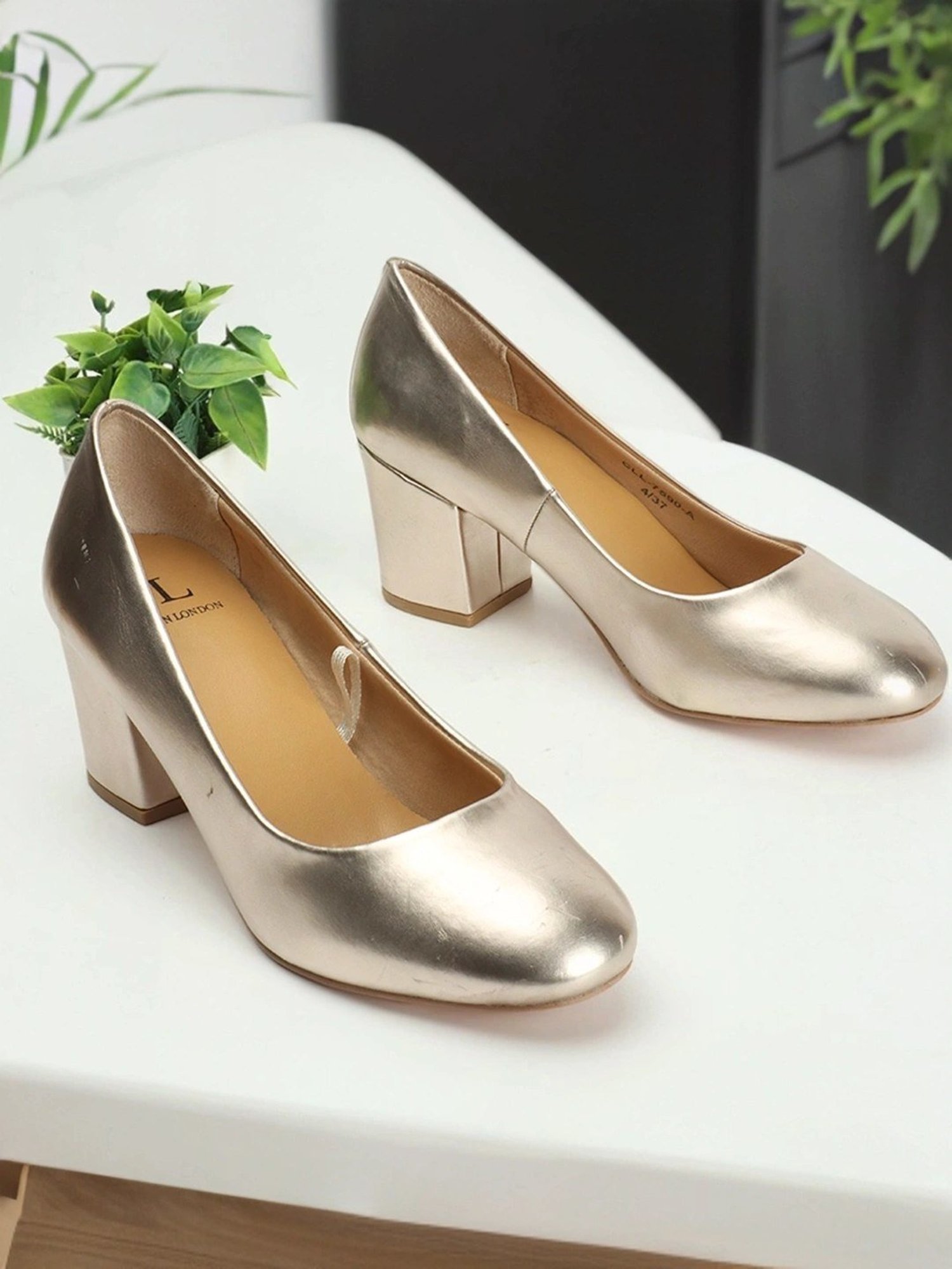 Carlton London Women's Gold Casual Pumps