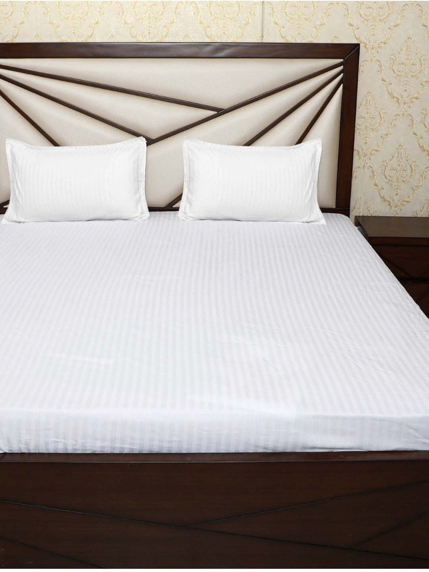 HOSTA HOMES White Cotton 280 TC Bed Sheet Set