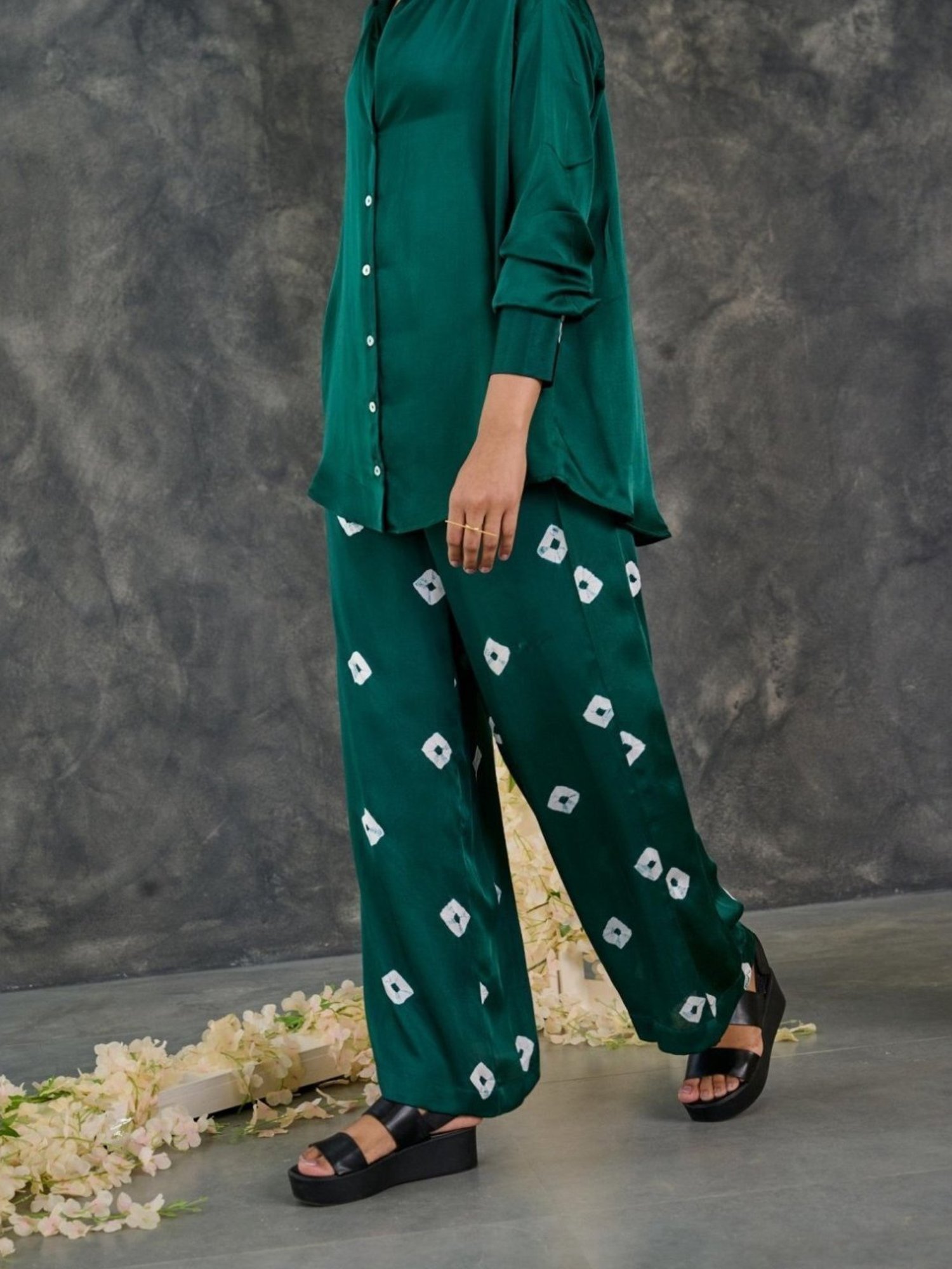 Gulaal Green Bandhani Modal Satin Shirt with Pant