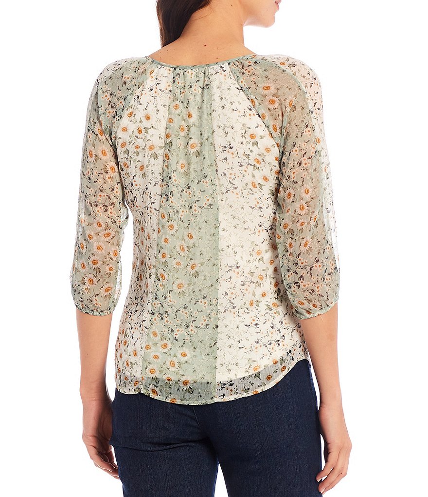 Figueroa & Flower Petite Size Vina Ditsy Print Tie-Neck Raglan Sleeve Top