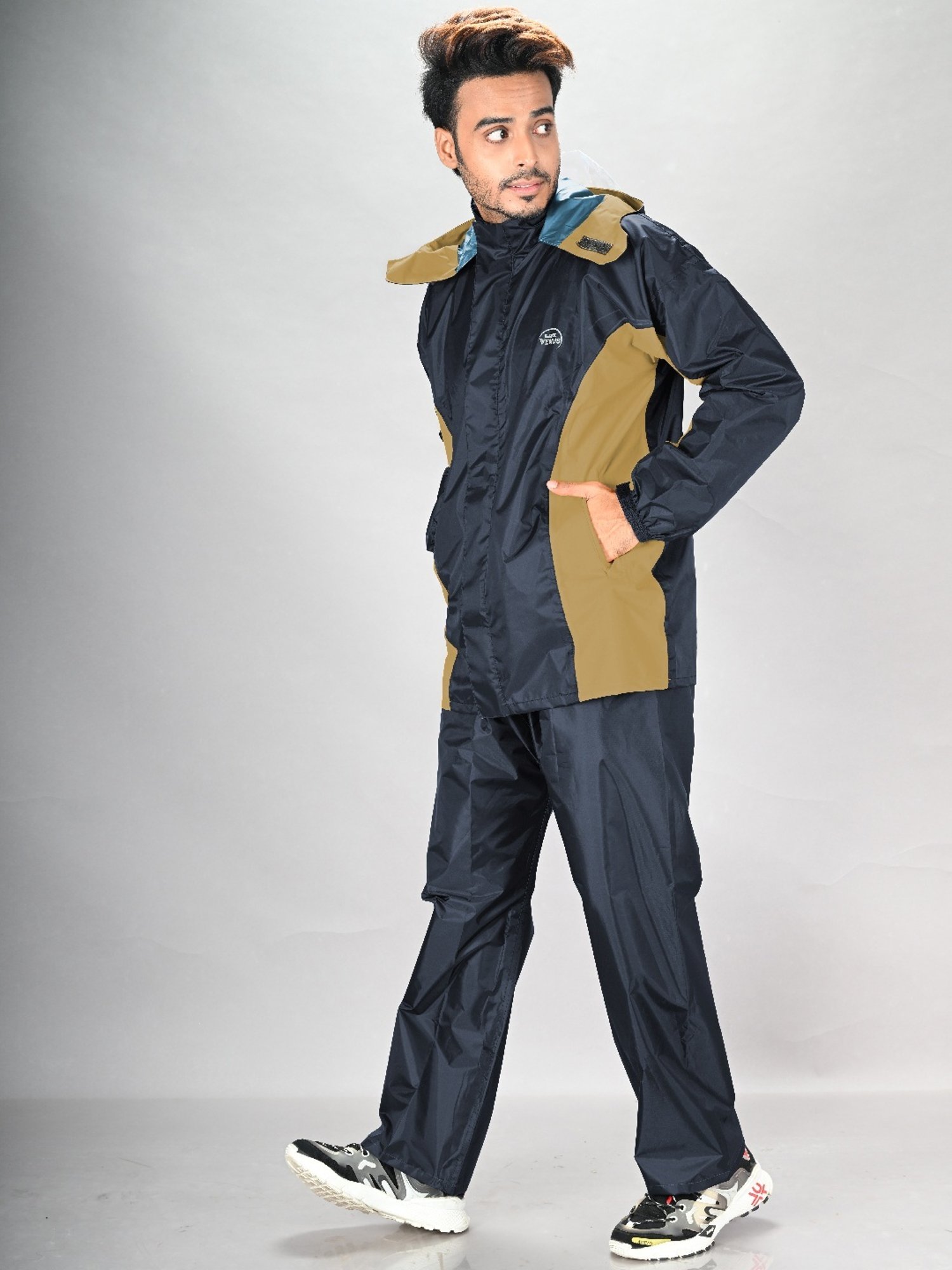 Wildcraft Beige Regular Fit Raincoat Set