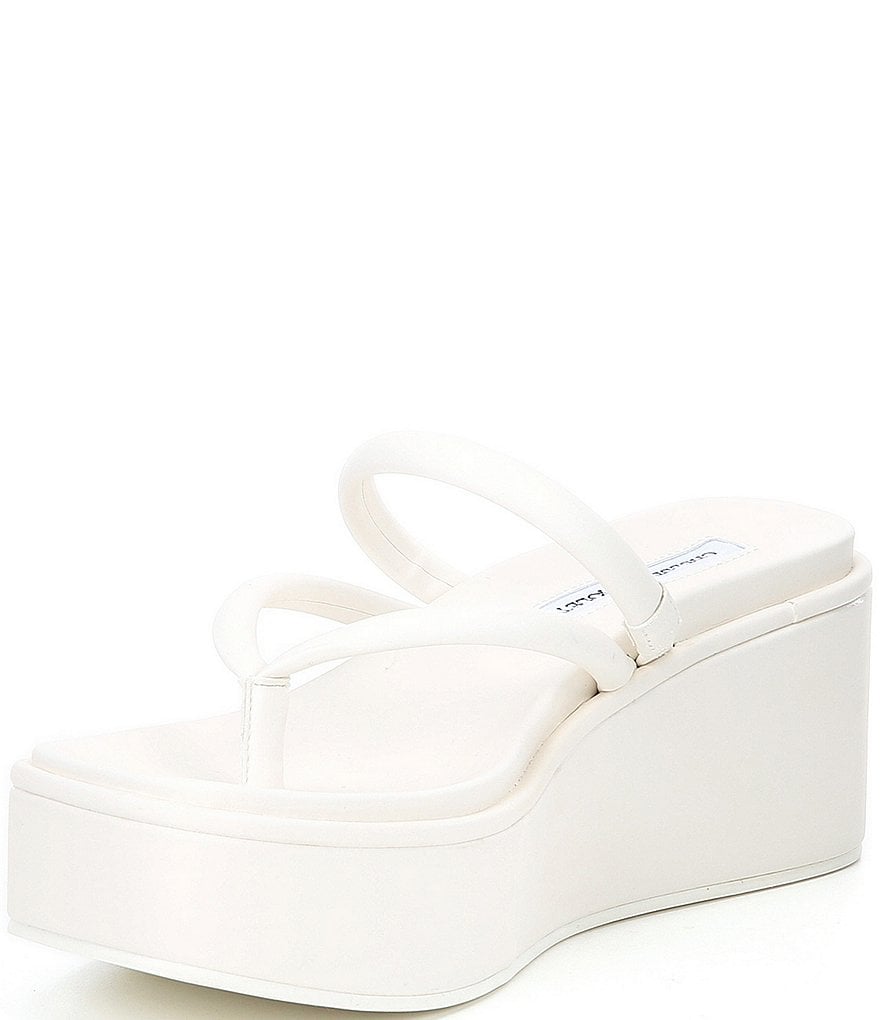 Chelsea & Violet Benni Color-Changing Flatform Wedge Thongs