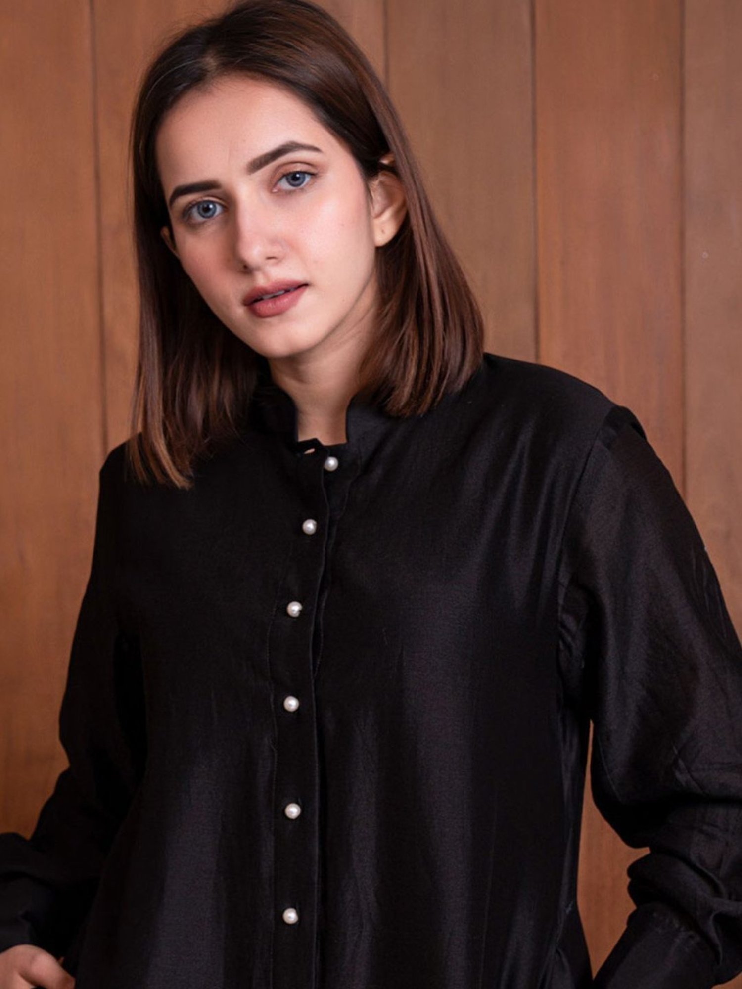 Eeshva India Black Solid Chanderi Kurta with Pant