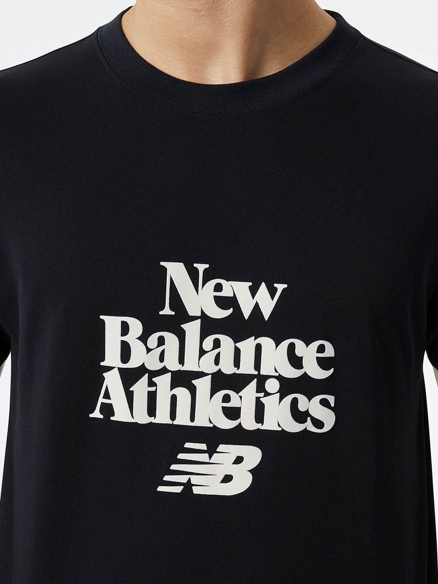 New Balance Black Regular Fit Printed Crew T-Shirt