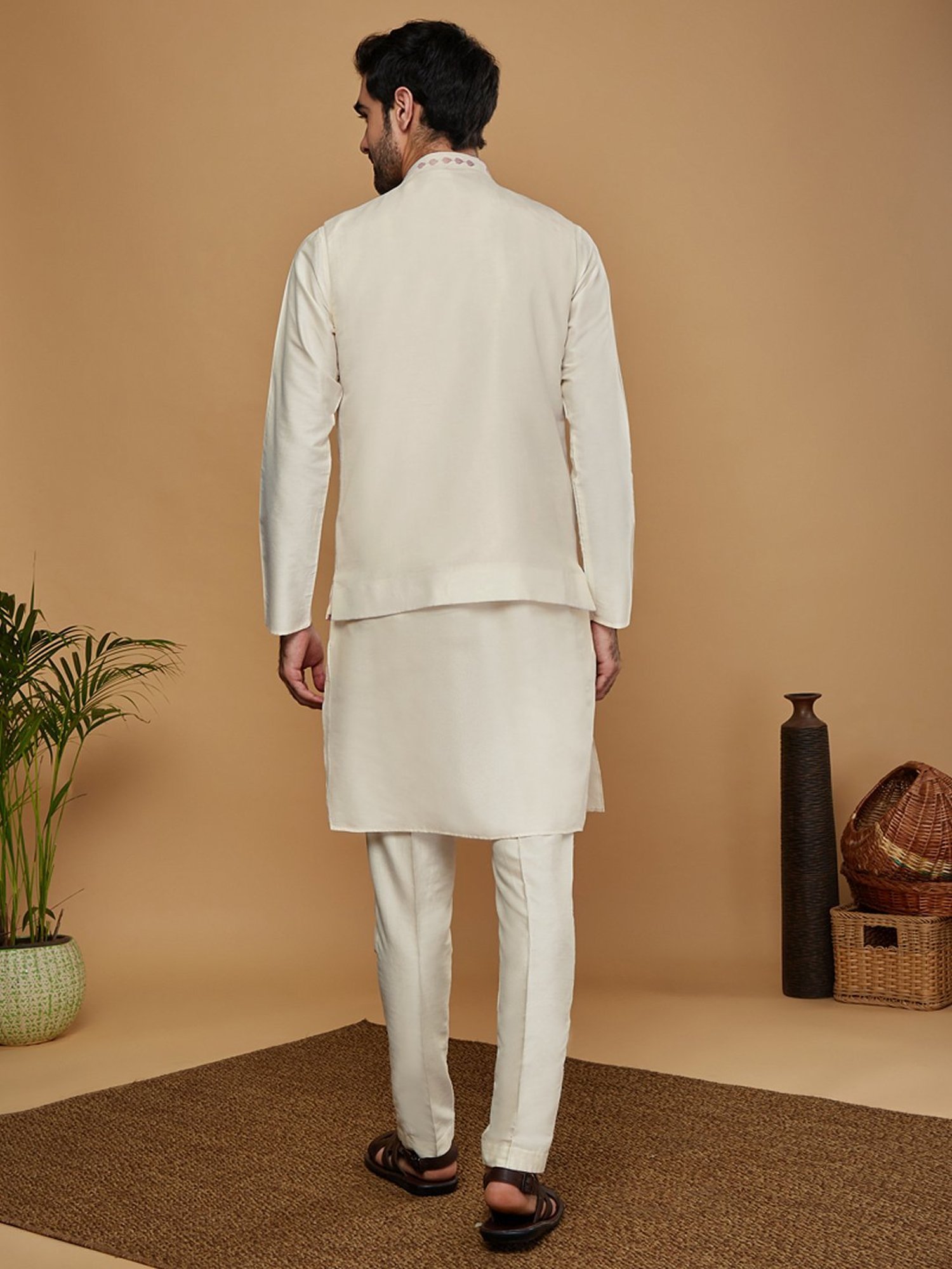 Kisah White Regular Fit Embellished Nehru Jacket