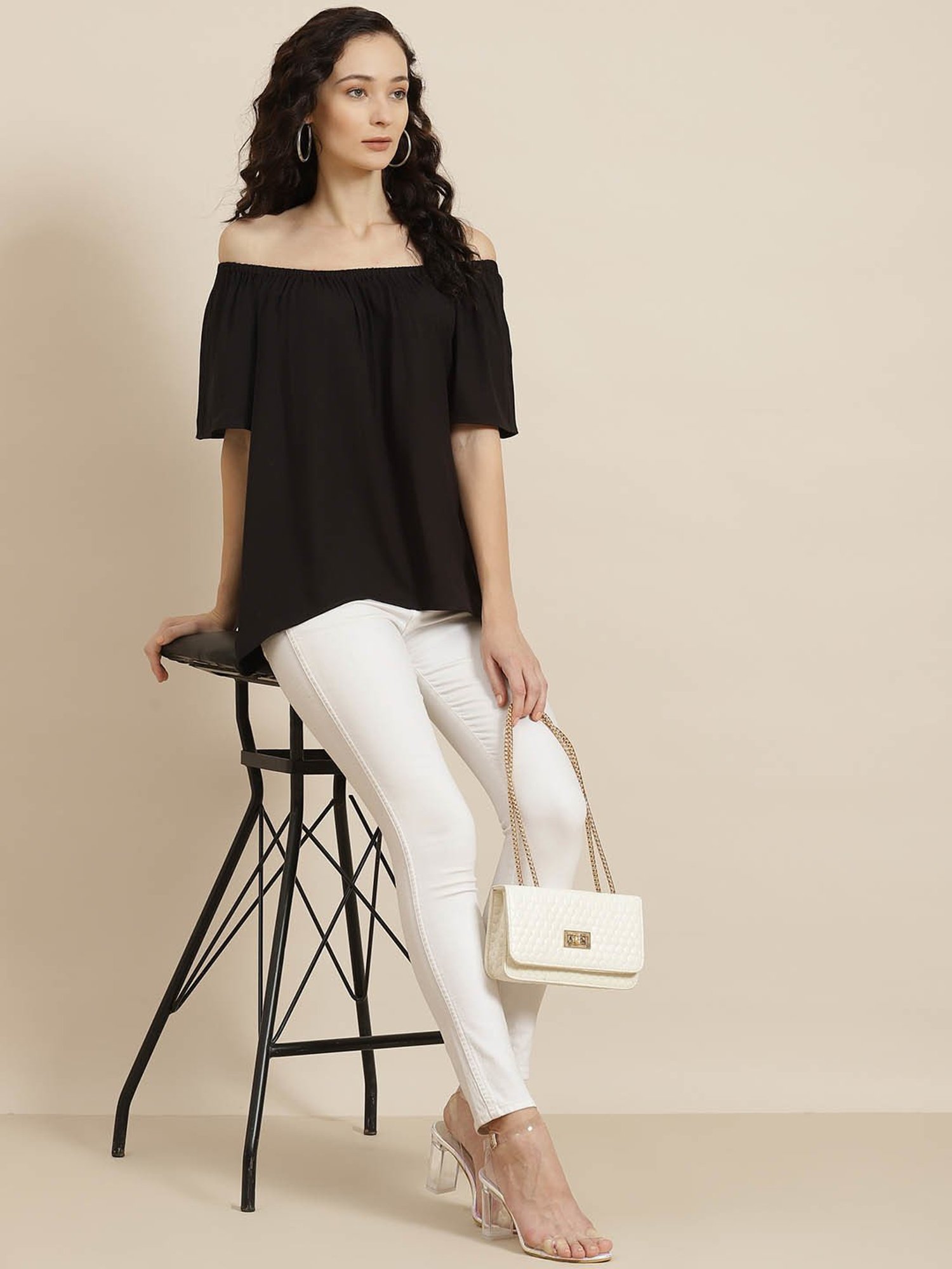 Qurvii Black Loose Fit Top