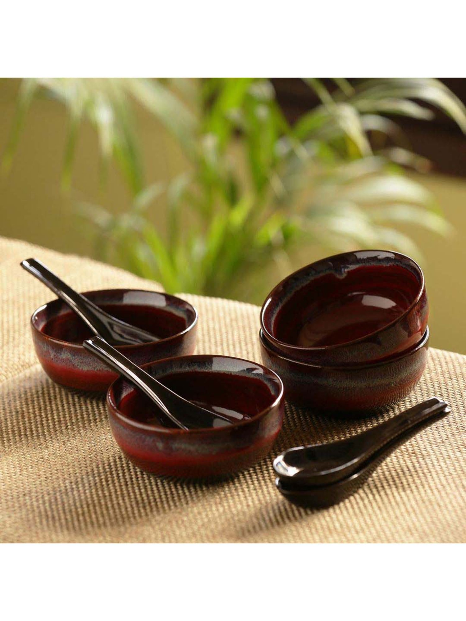 ExclusiveLane 'Magma Bowls' Hand Glazed Studio Pottery Ceramic Soup Bowls With Spoons (Set Of 4)