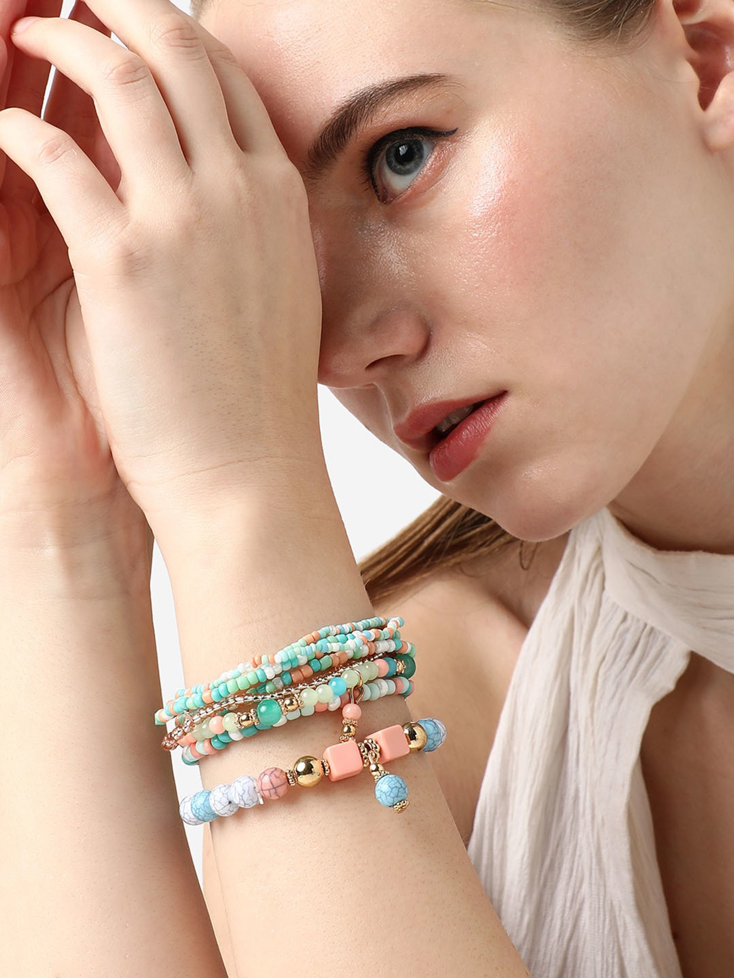 SOHI Trendy Beaded Bracelet For Women