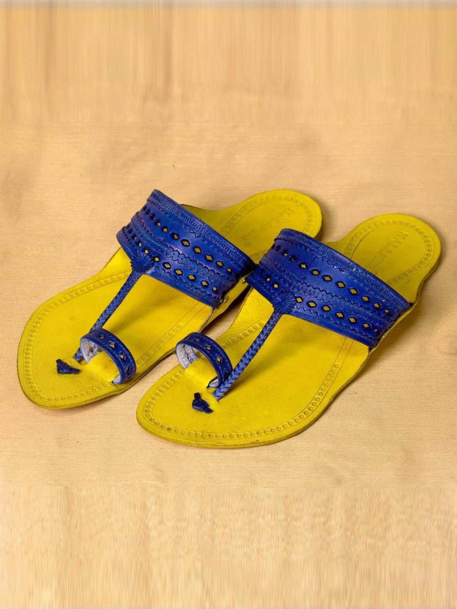Kalapuri Men's Lemon Kolhapuri Sandals