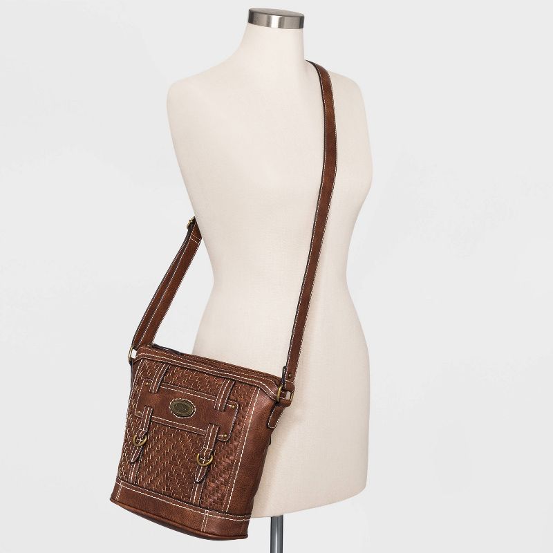 Bolo Zip Closure Zigzag Woven Crossbody Bag - Brown