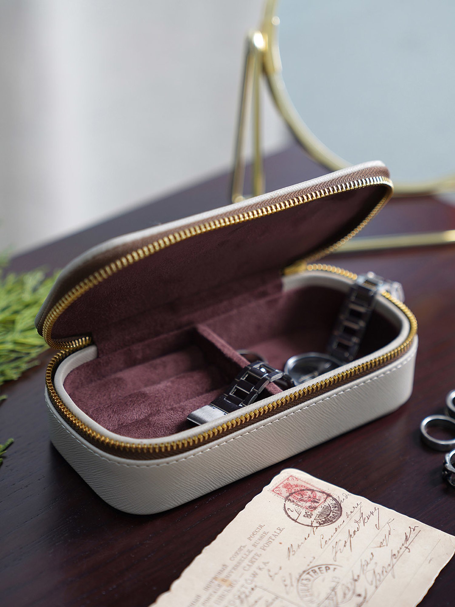 Pure Home and Living Beige Leather Solid Jewellery Organiser