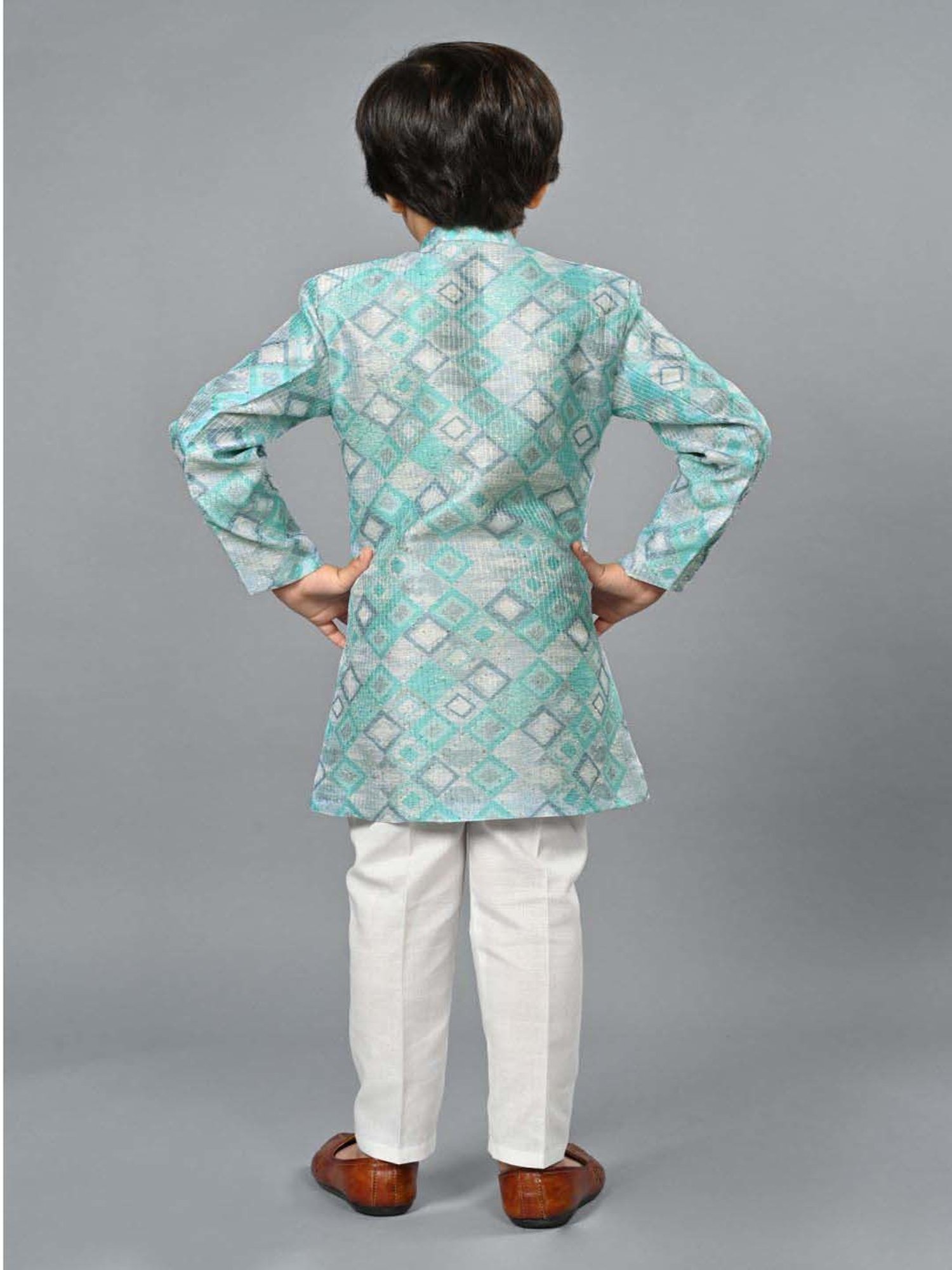 Ahhaaaa Kids Green & White Embellished Full Sleeves Sherwani Set