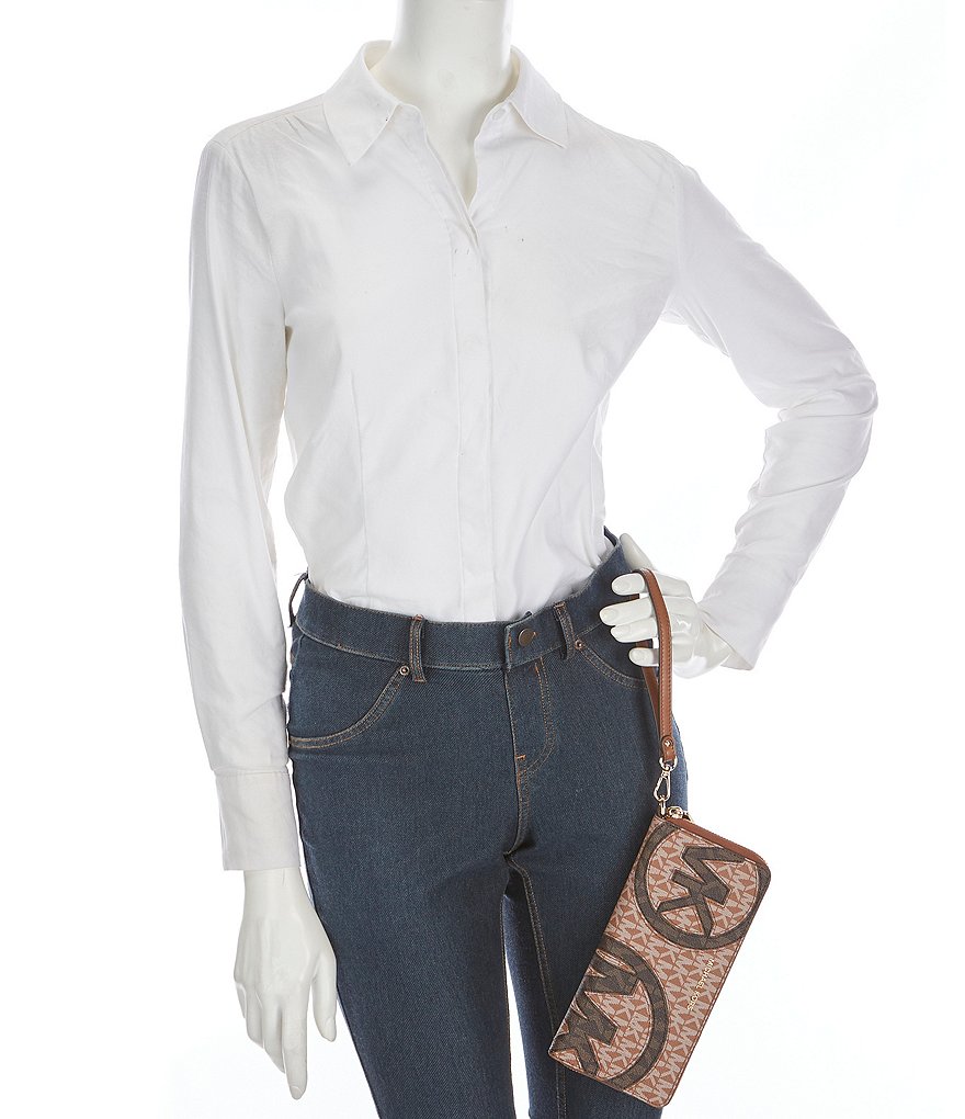 Michael Kors Signature Jet Set Travel Continental Wallet