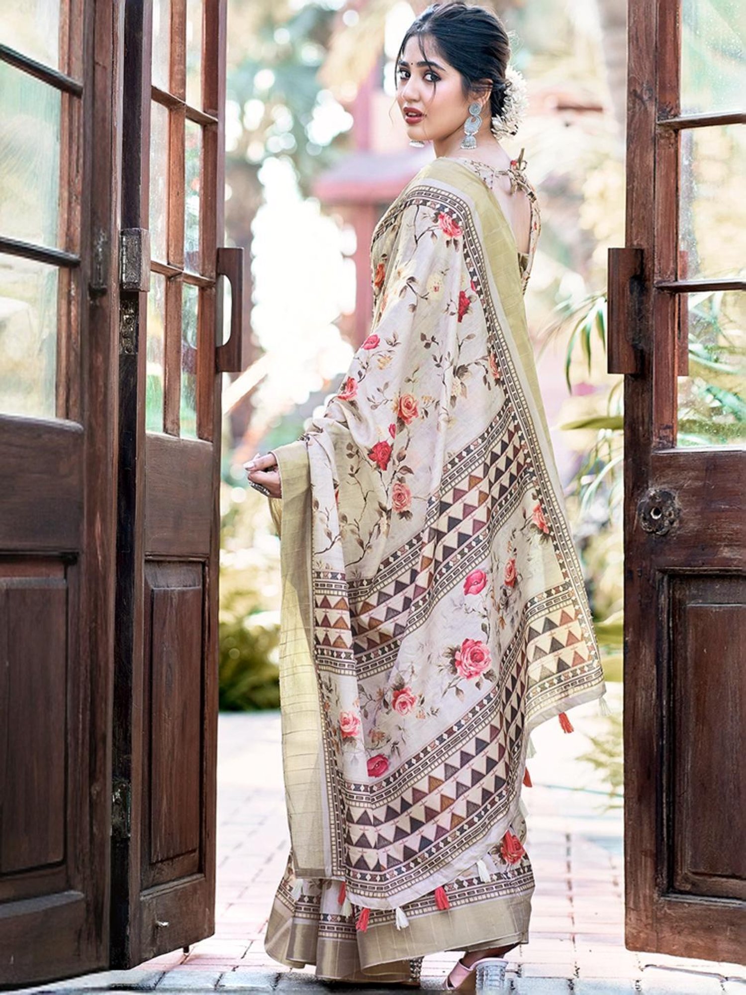 Satrani Beige Silk Floral Print Saree With Unstitched Blouse