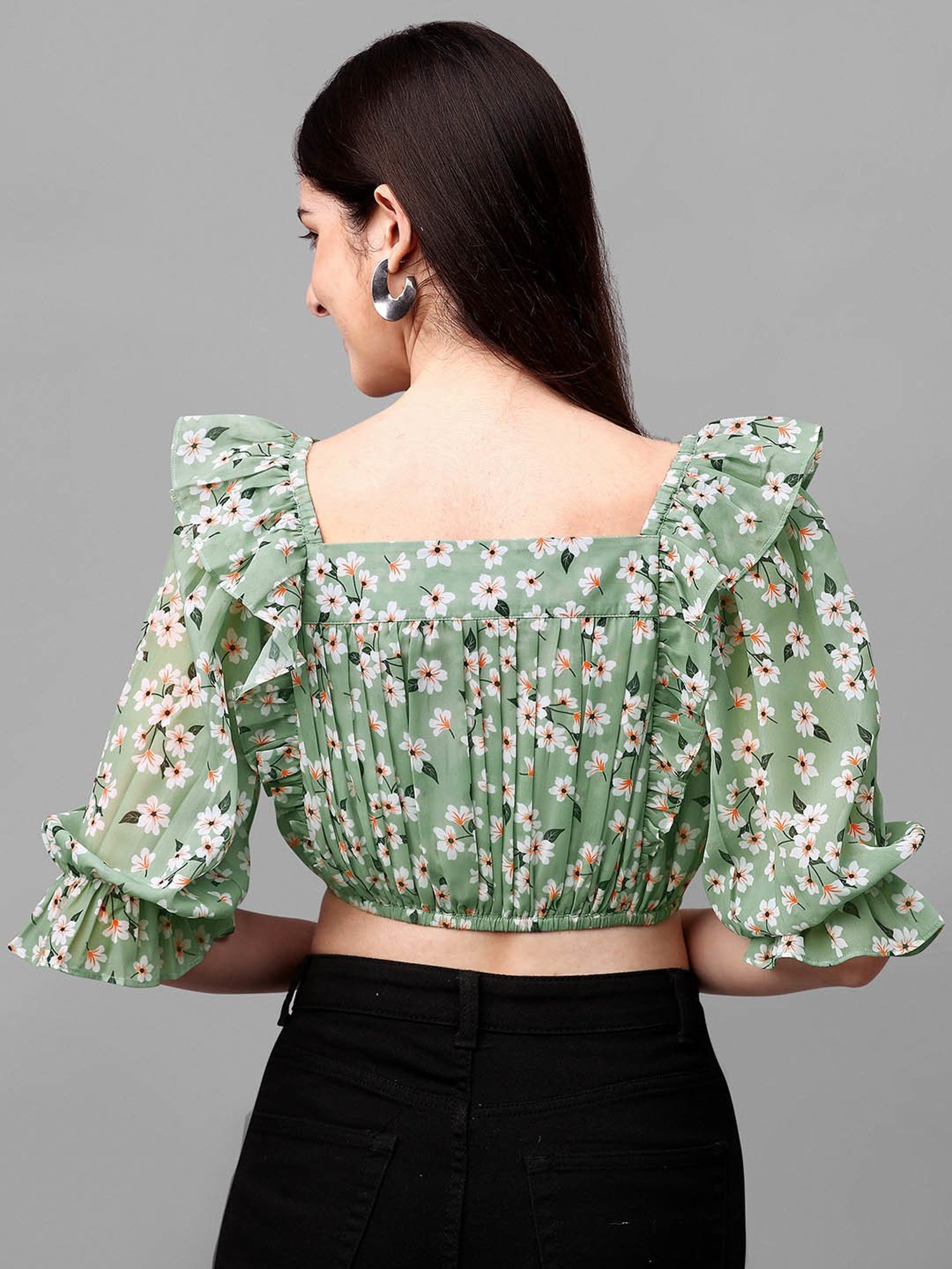 MASAKALI.CO Light Green Floral Print Crop Top