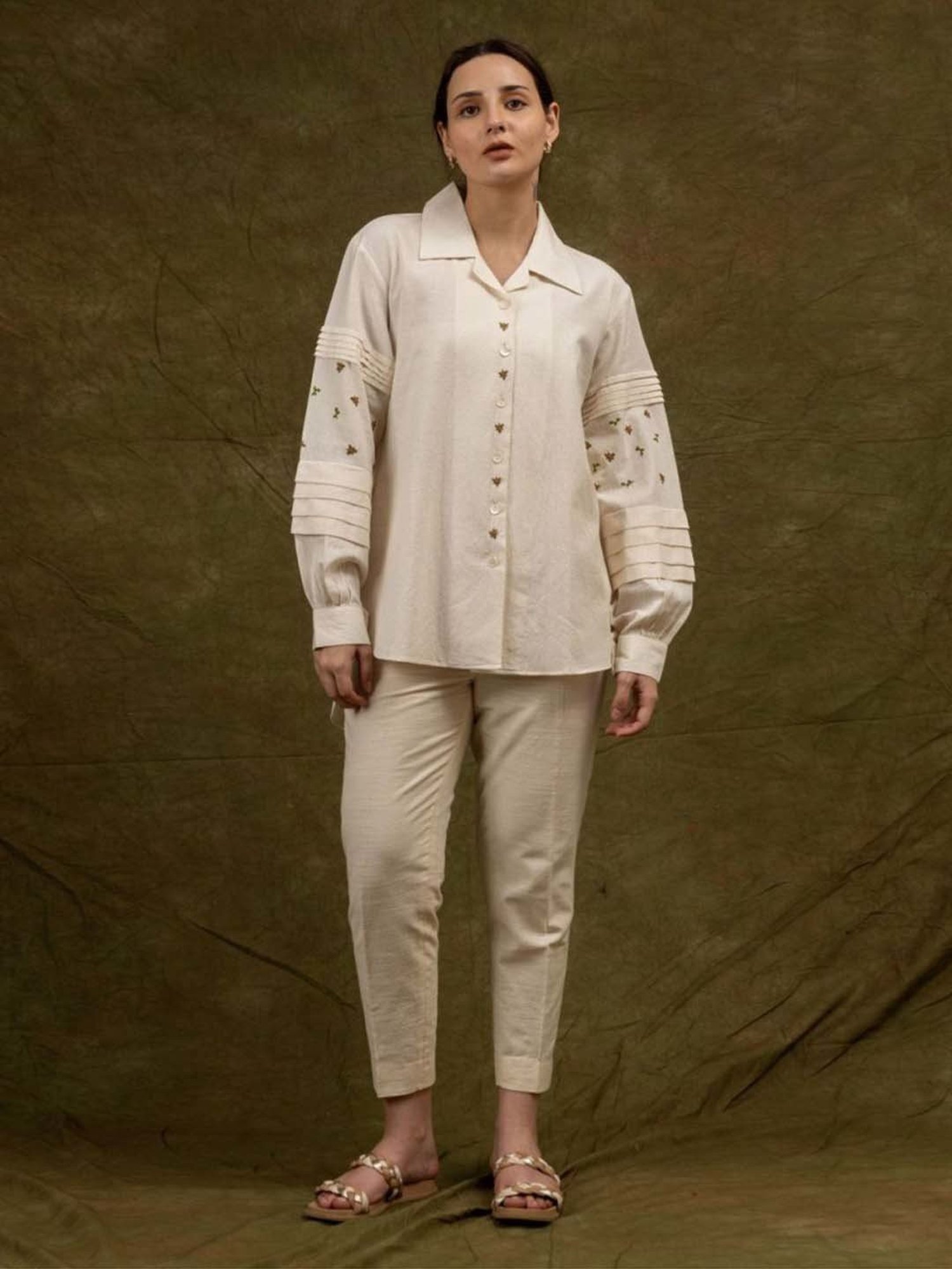 Mushio Off White Carla Floral Hand Embroidered Shirt