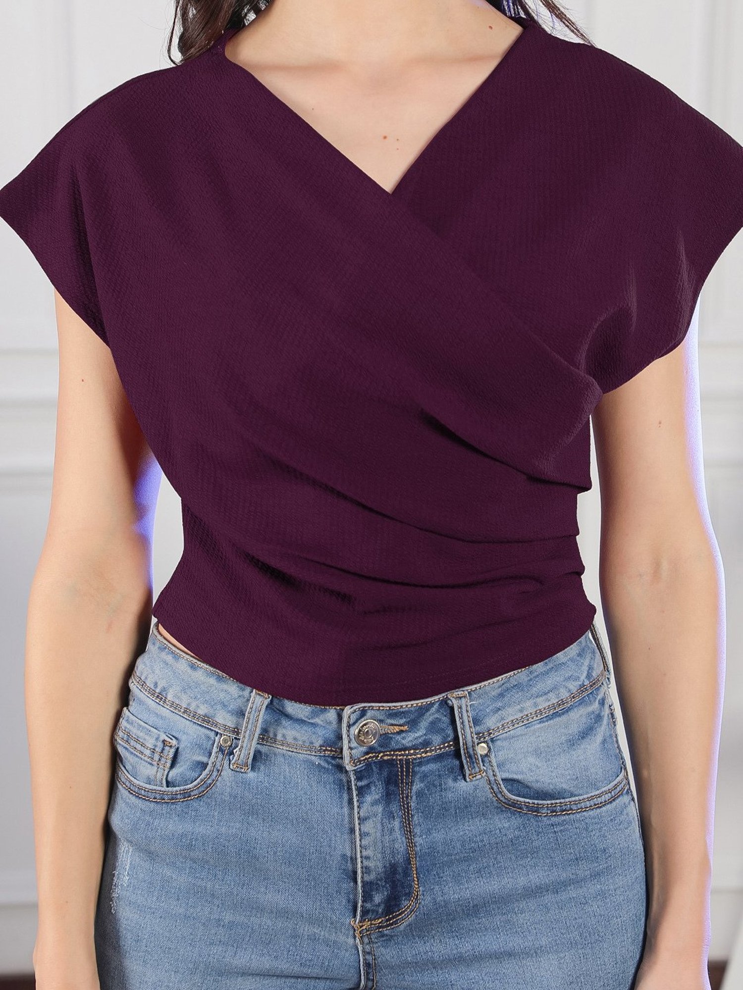 NEUDIS Wine Regular Fit Crop Top