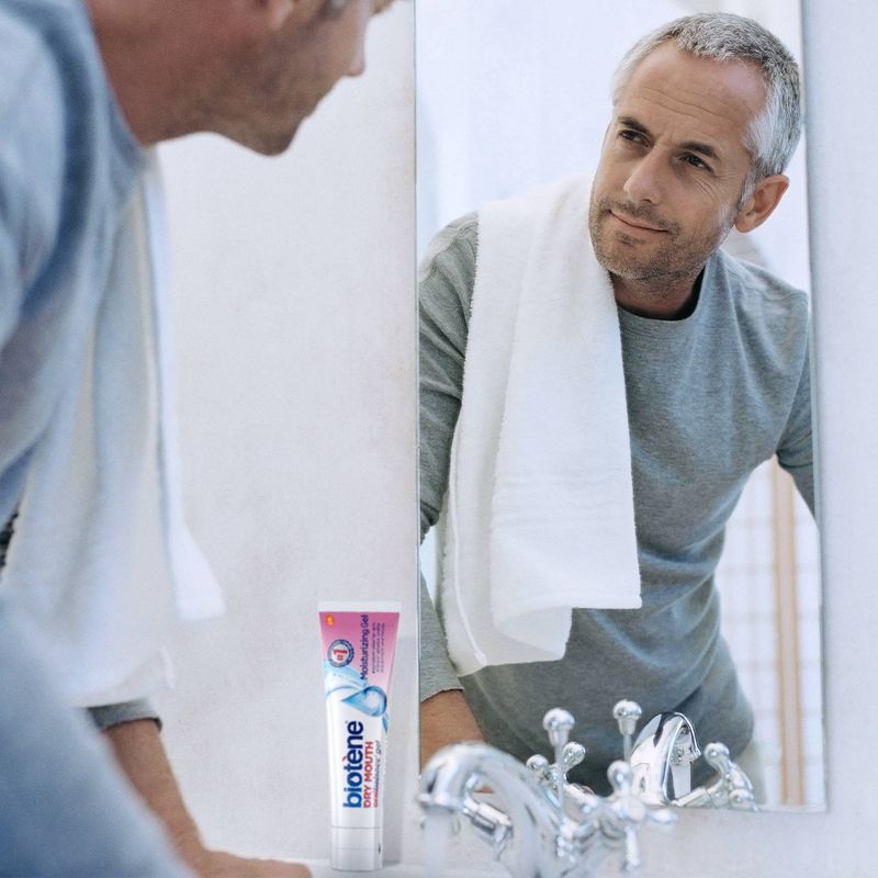 Biotene OralBalance Moisturizing Gel Dry Mouth - Trial Size - 1.5oz