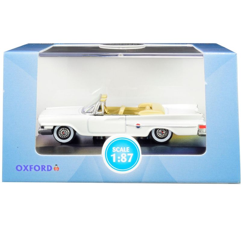 1961 Chrysler 300 Convertible Alaskan White 1/87 (HO) Scale Diecast Model Car by Oxford Diecast