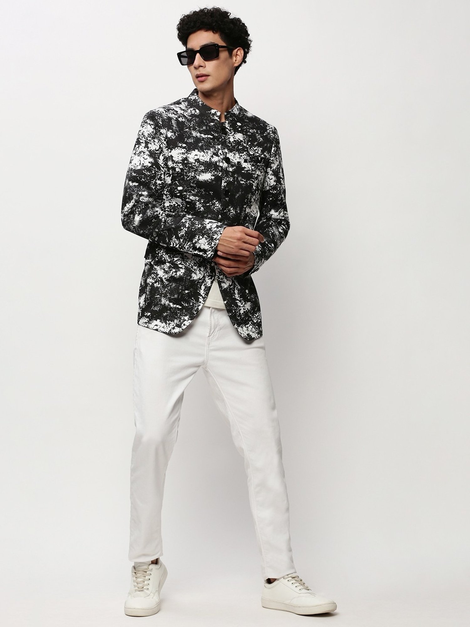 SHOWOFF Black Slim Fit Printed Blazer