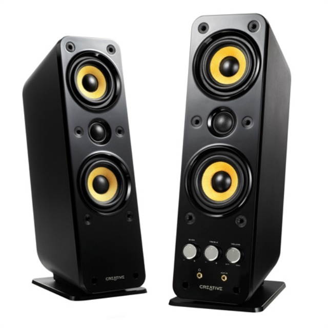 Creative GigaWorks T40 Series II 2.0 Multimedia Speaker System with BasXPort Technology