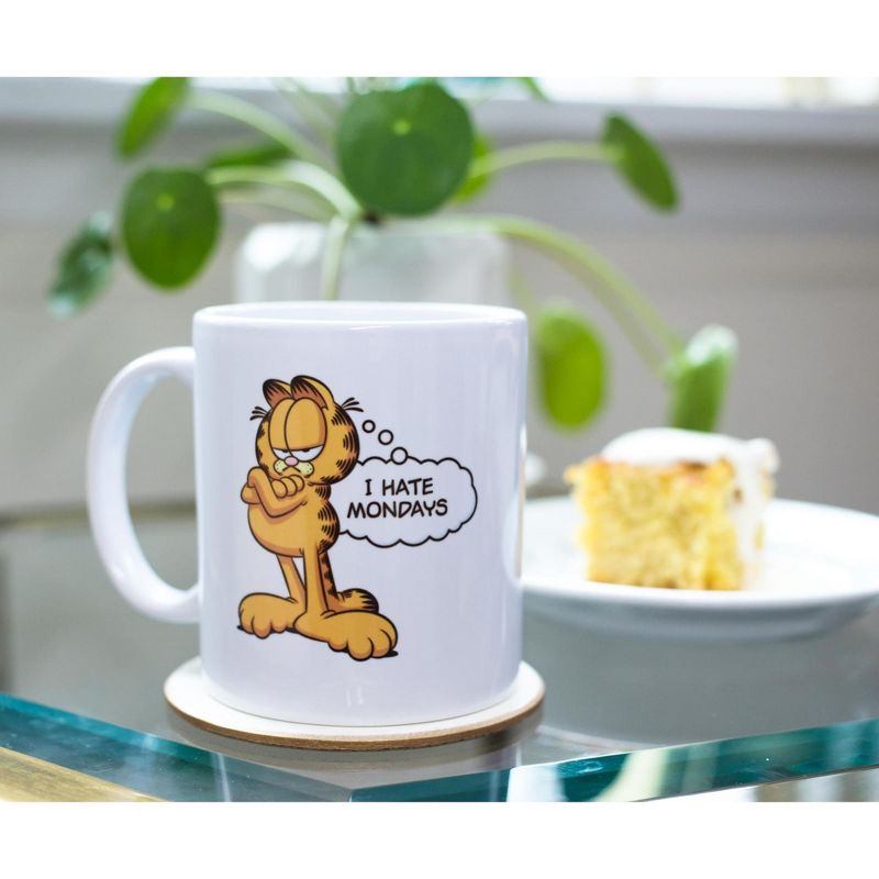 Surreal Entertainment Garfield "I Hate Mondays" Ceramic Mug Exclusive | Holds 11 Ounces