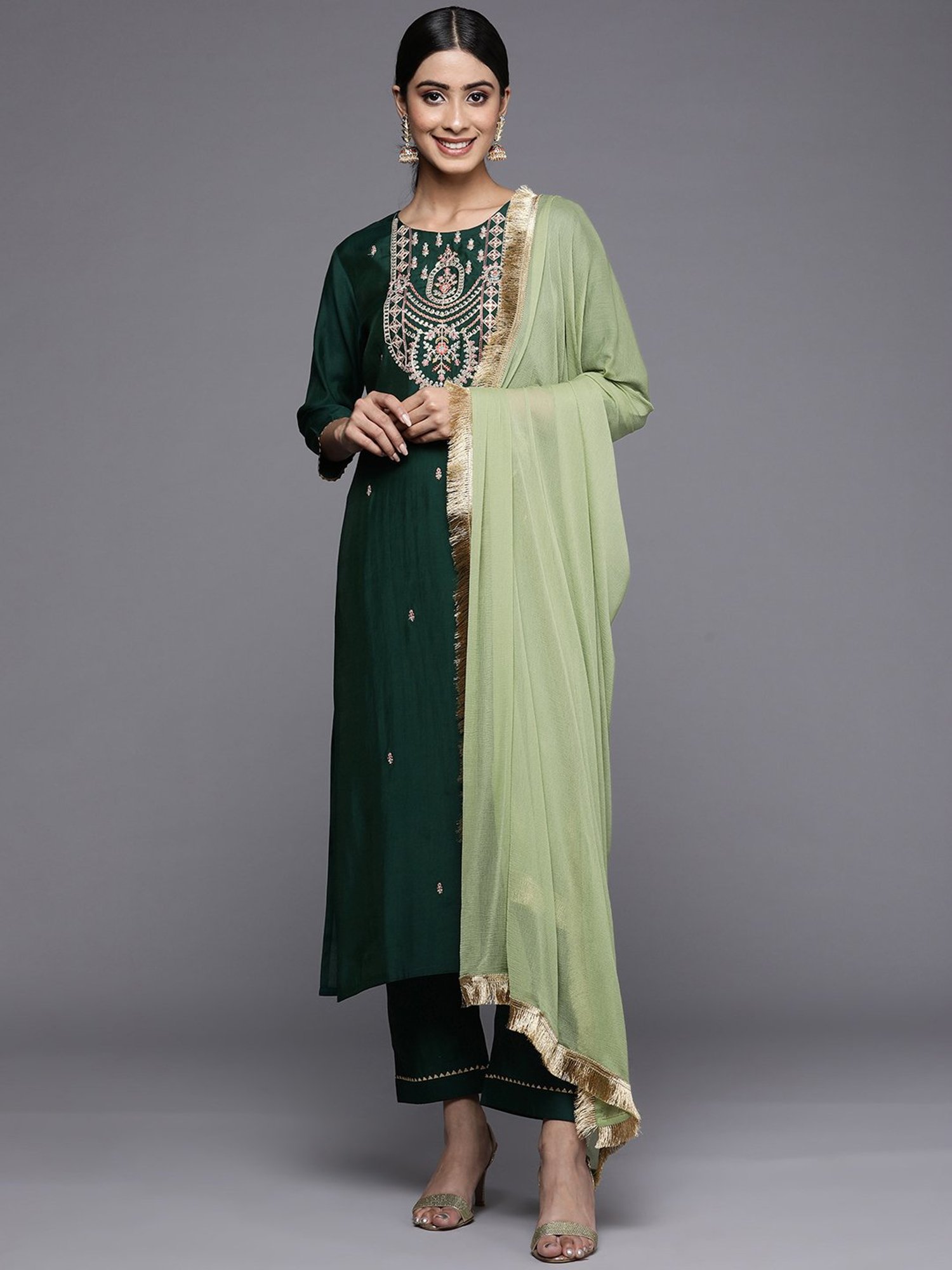 Varanga Green Embroidered Kurta Pant Set With Dupatta