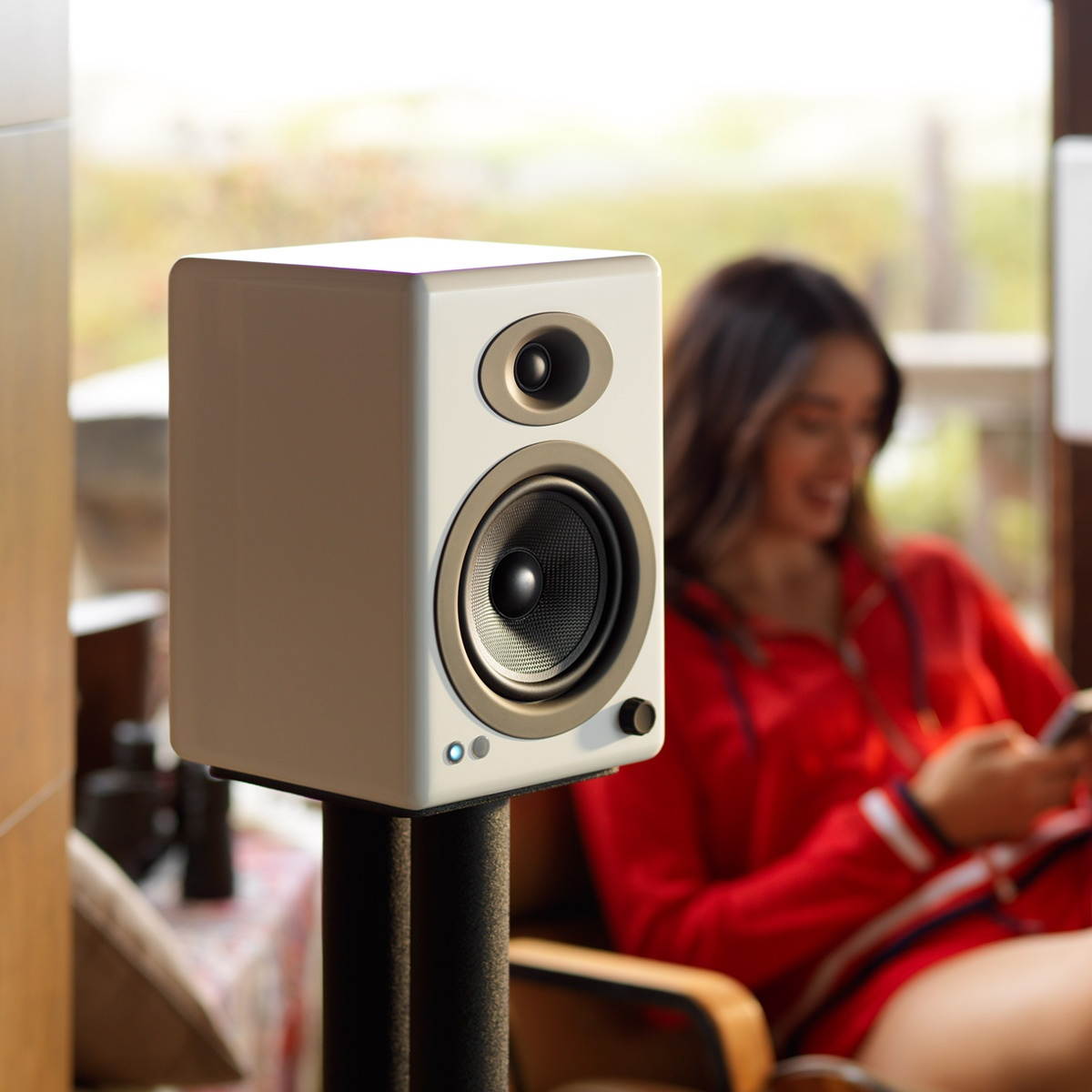 Audioengine A5+ Wireless Powered Bookshelf Speakers - Pair (White)