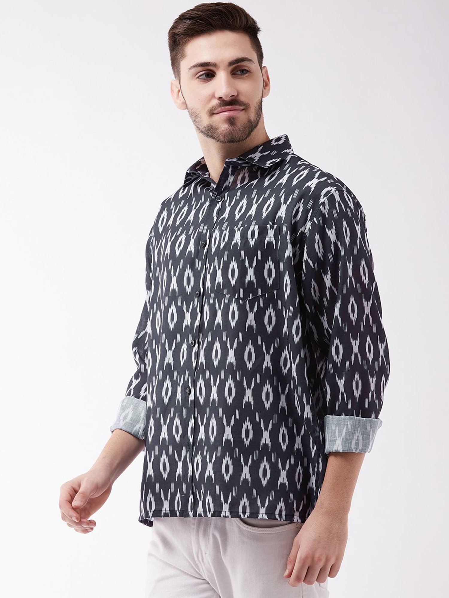 Vastramay Black Cotton Straight Fit Printed Shirts