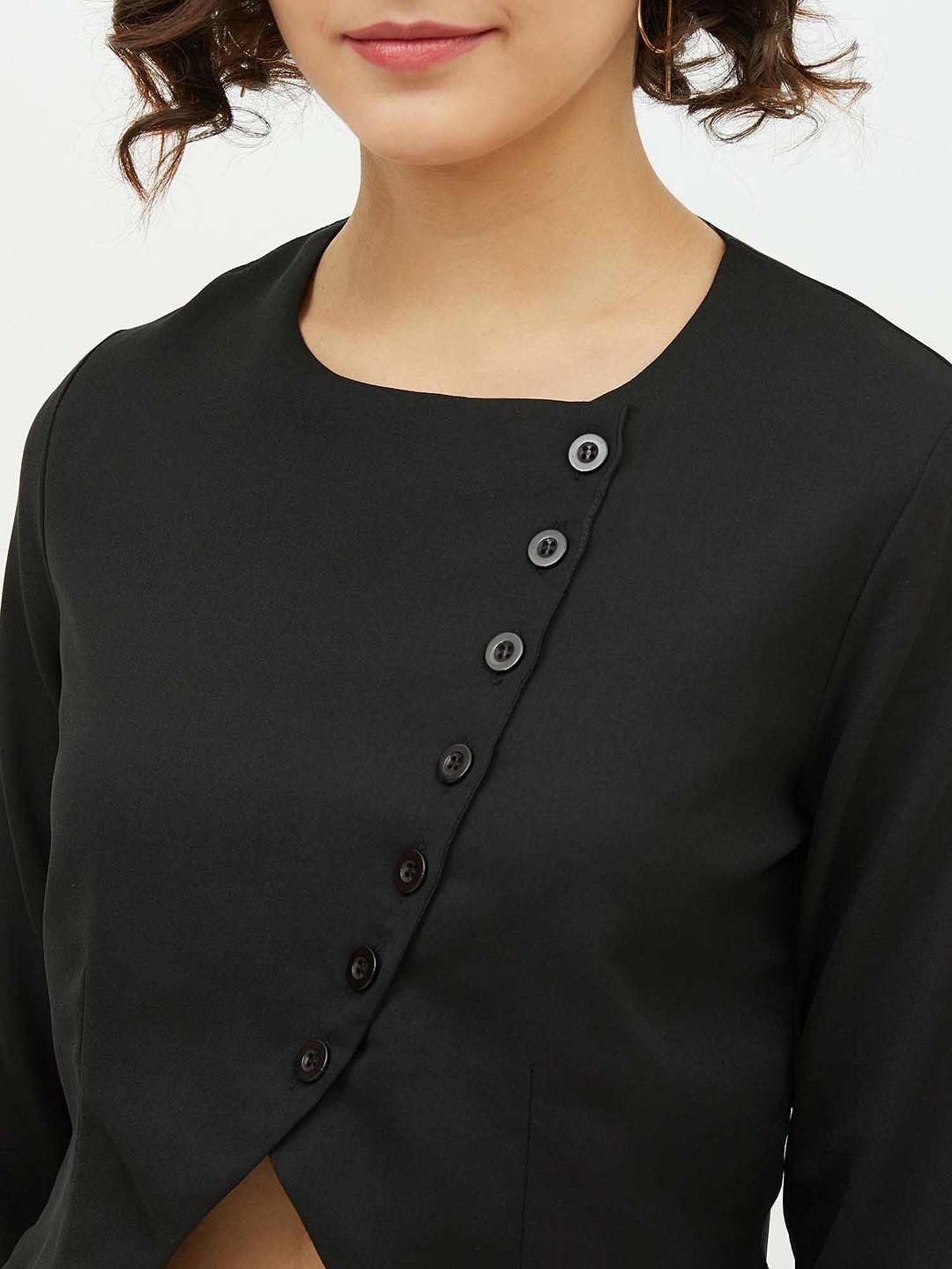 StyleStone Black Top With Diagonal Button