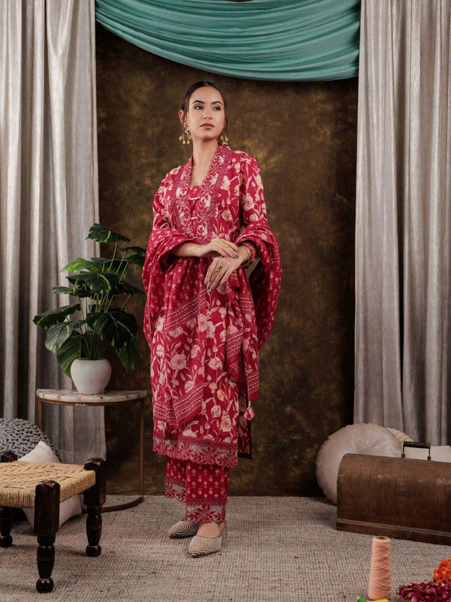 Yufta Pink Cotton Printed Kurta Pant Set With Dupatta