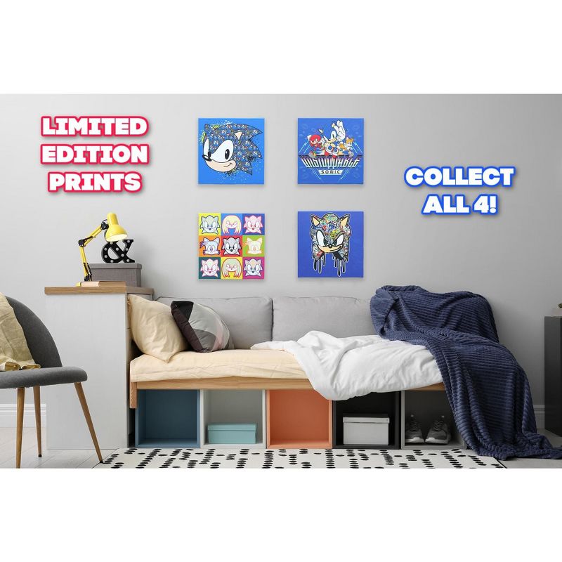 Just Funky Sonic the Hedgehog Retro Arcade Collector Looksee Box | Includes 5 Themed Collectibles