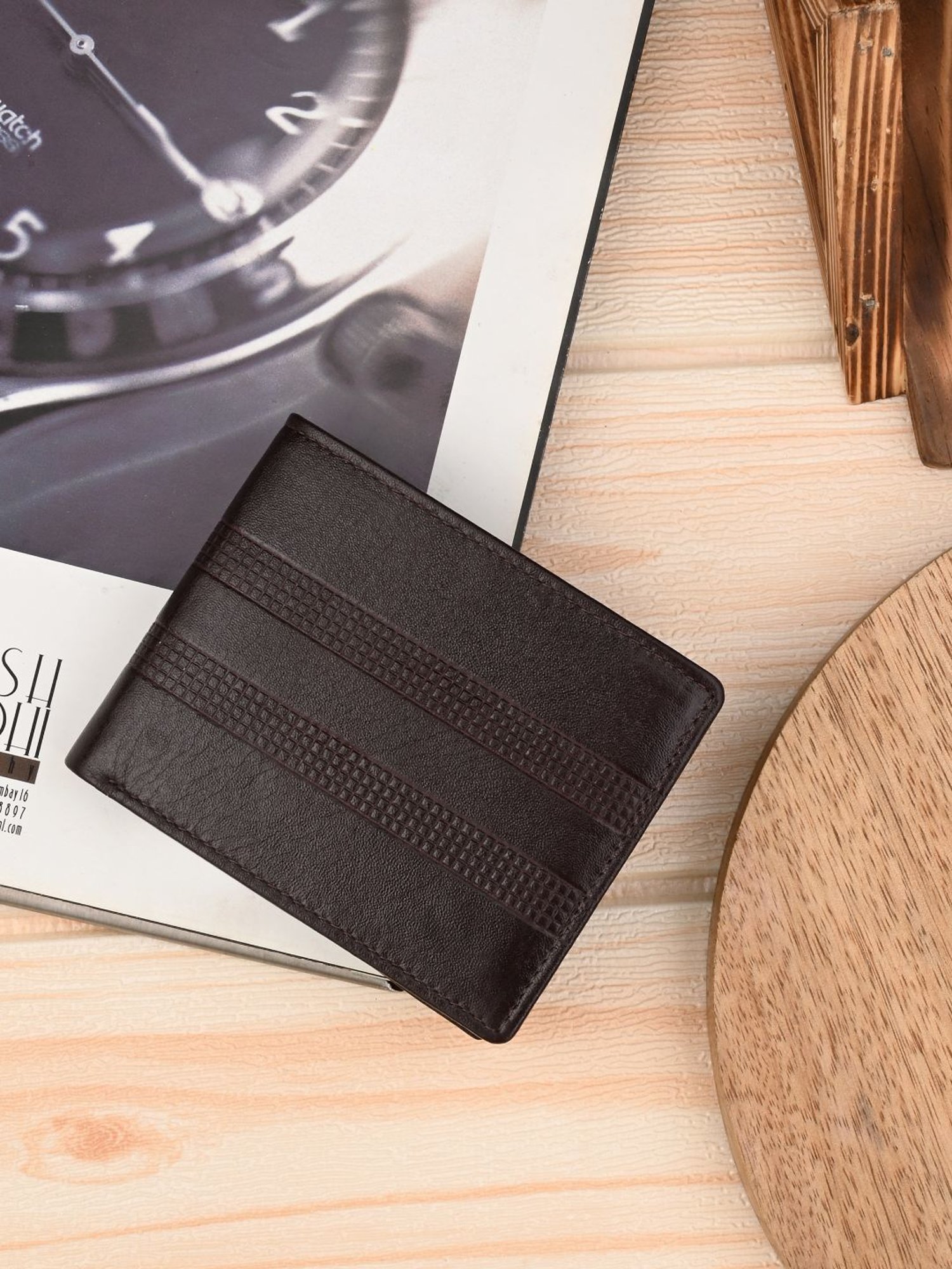 Clog London Brown Textured Leather Small Bi-Fold Wallet for Men