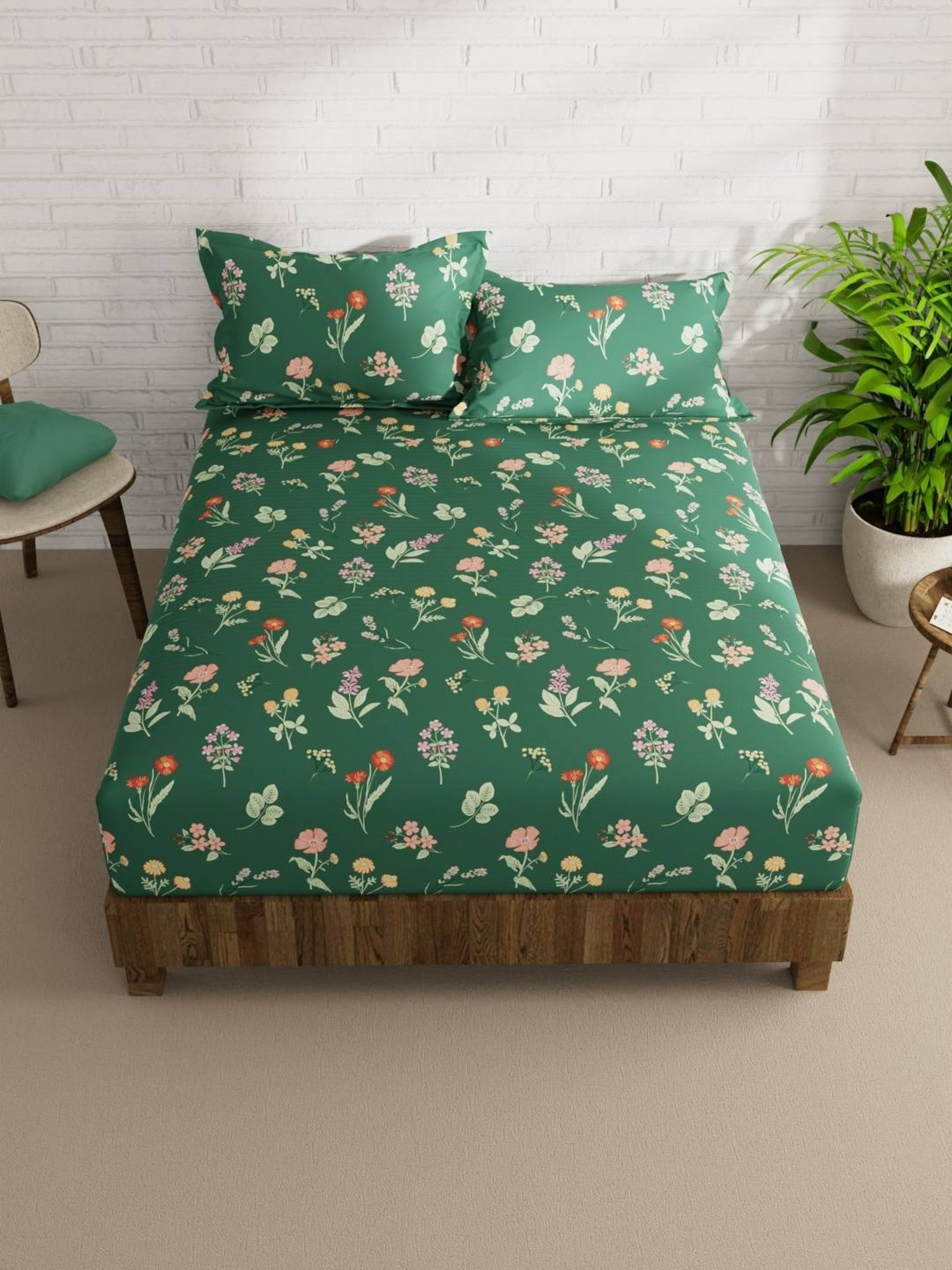 Bianca KOPA Extra Smooth Floral Fern Green 152 TC Microfiber Double Bedsheet with 2 Pillow Covers