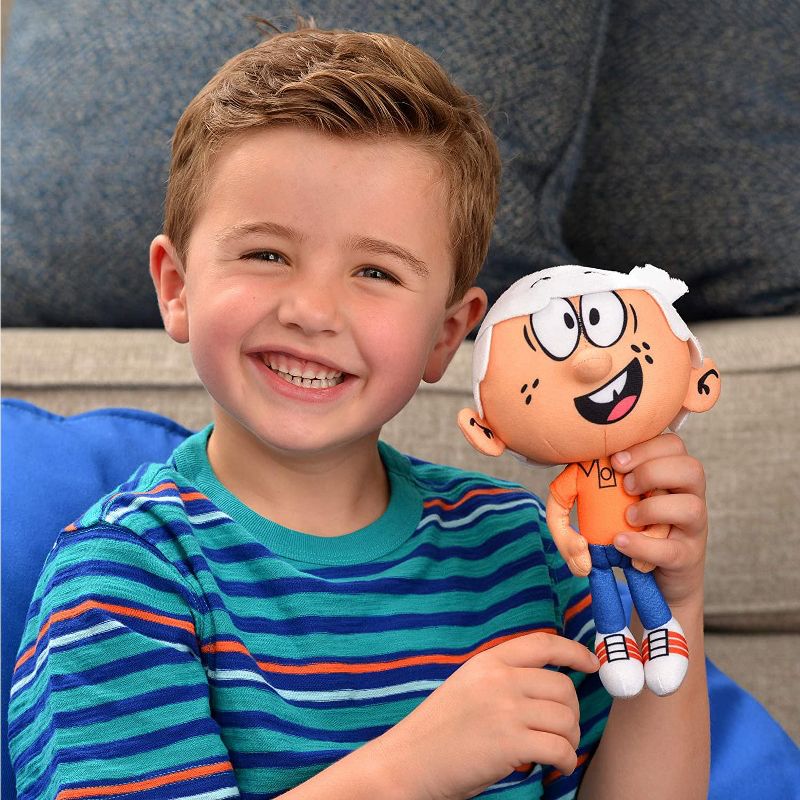 Jazwares The Loud House Multi-Pack Toy Gift Set - Includes Two Character Figure 4-Packs and a Lincoln Plush, 9 Pieces