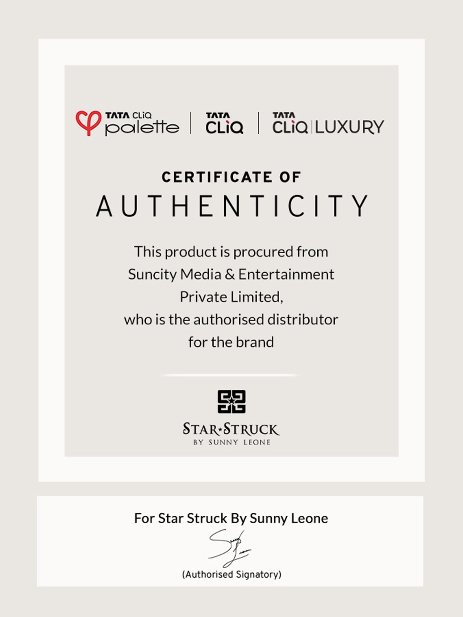 Star Struck by Sunny Leone Liquid Eye Definer Cranberry - 4.5 ml