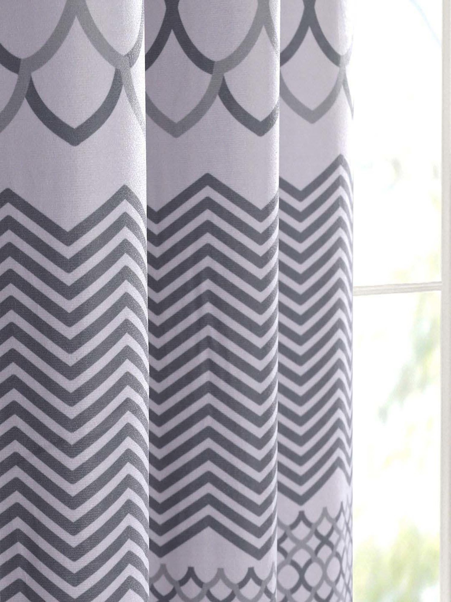 Saral Home Easy Living Sliver Polyester 224 GSM Quite Space Velvet Digital Curtain - Set of 2