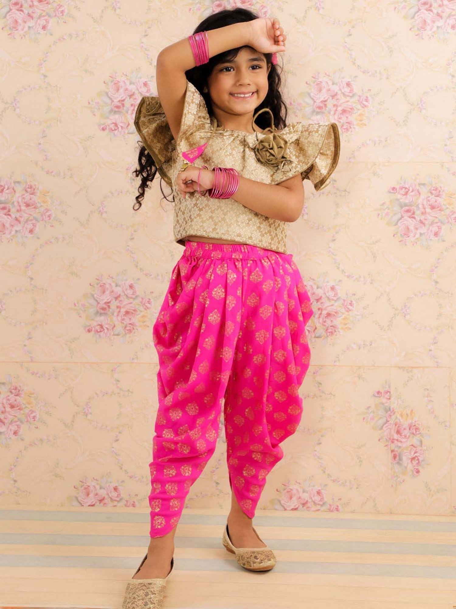 TWISHA Kids Beige & Pink Applique Top Set