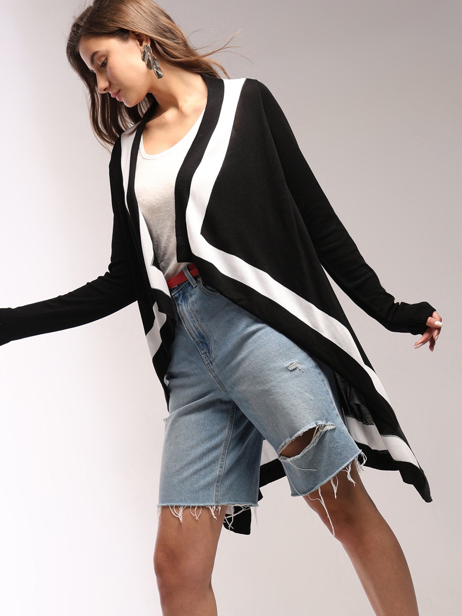 Vero Moda Black & White Long Shrug