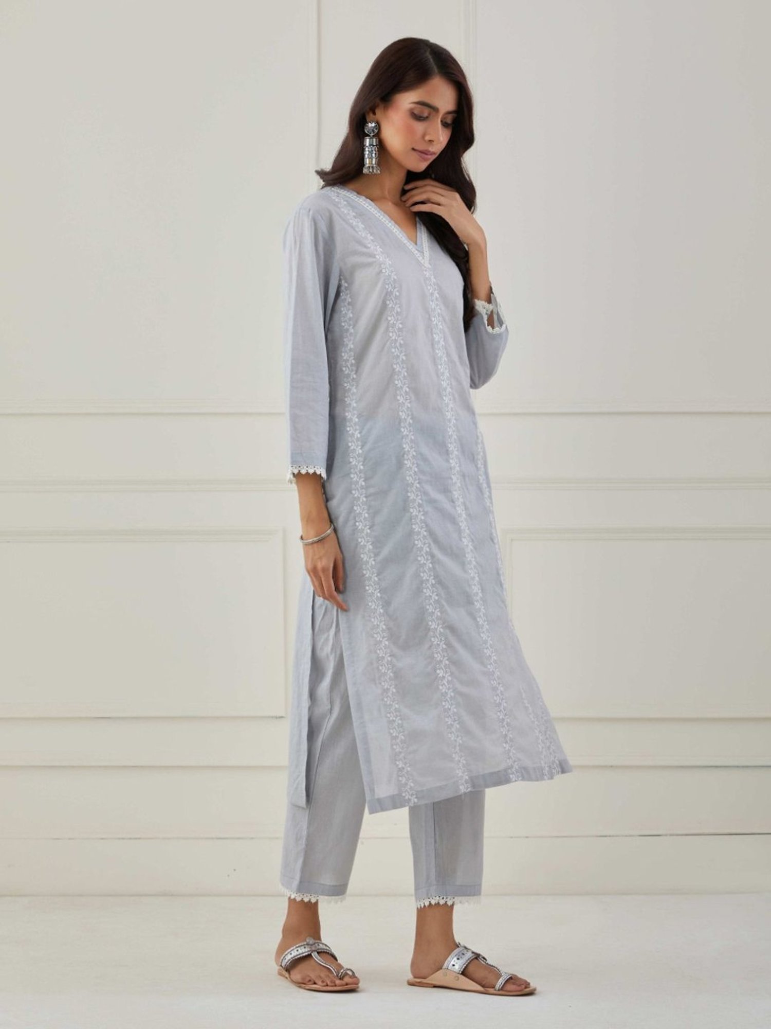 Priya Chaudhary Grey Sudha Embroidered Cotton Kurta