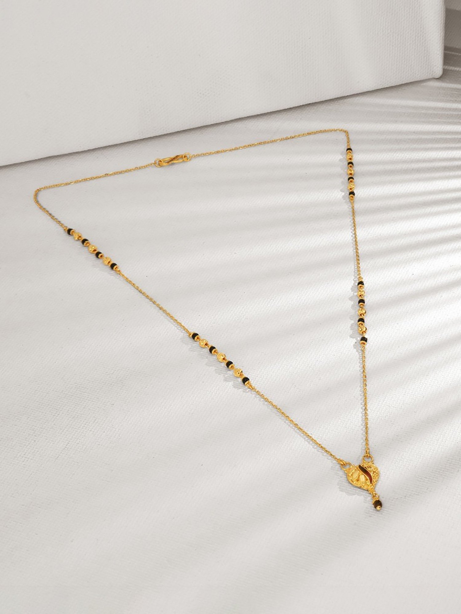 P.N.Gadgil Jewellers 22k Historic Heart Mangalsutra