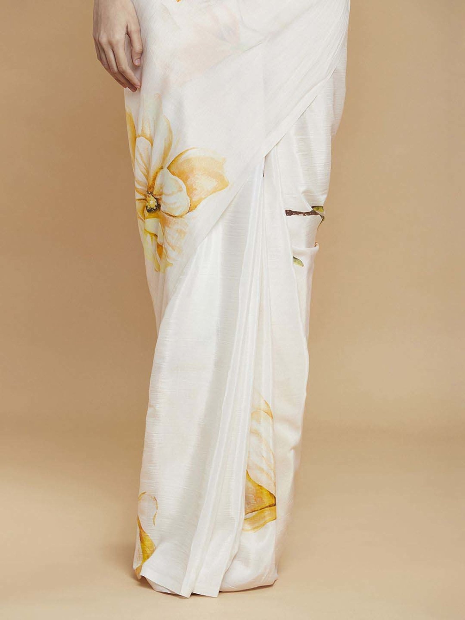 navyasa by liva White & Yellow Floral Print Saree With Unstitched Blouse
