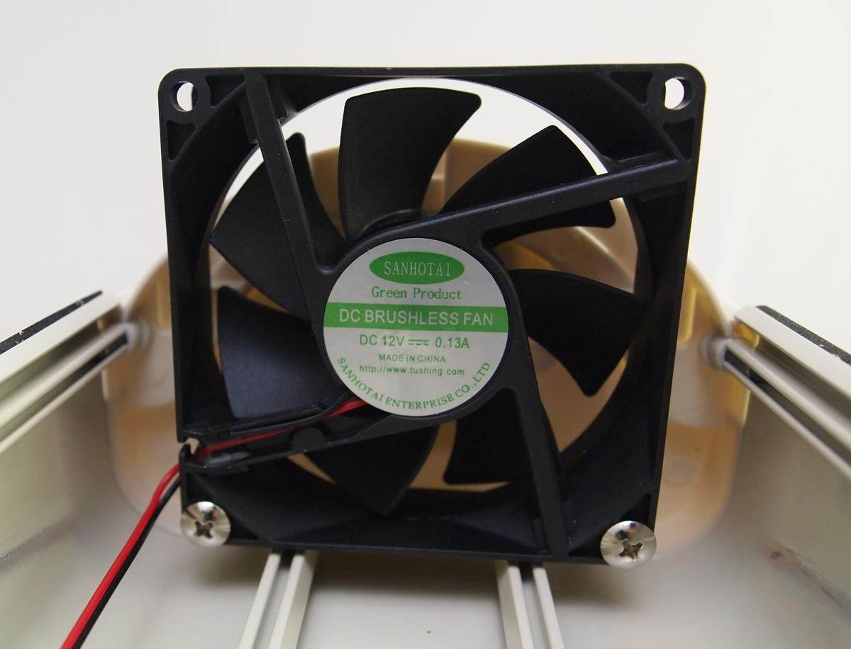 Evertech Housing CCTV Security Surveillance Outdoor Camera Box with Night Vision Infrared and with Blower/Cooler Weatherproof Heavy Duty Aluminum (Bracket not included)