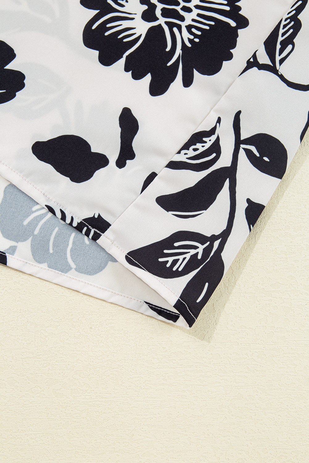 Black Leopard Patchwork Split Neck Ruffle Plus Size Dress