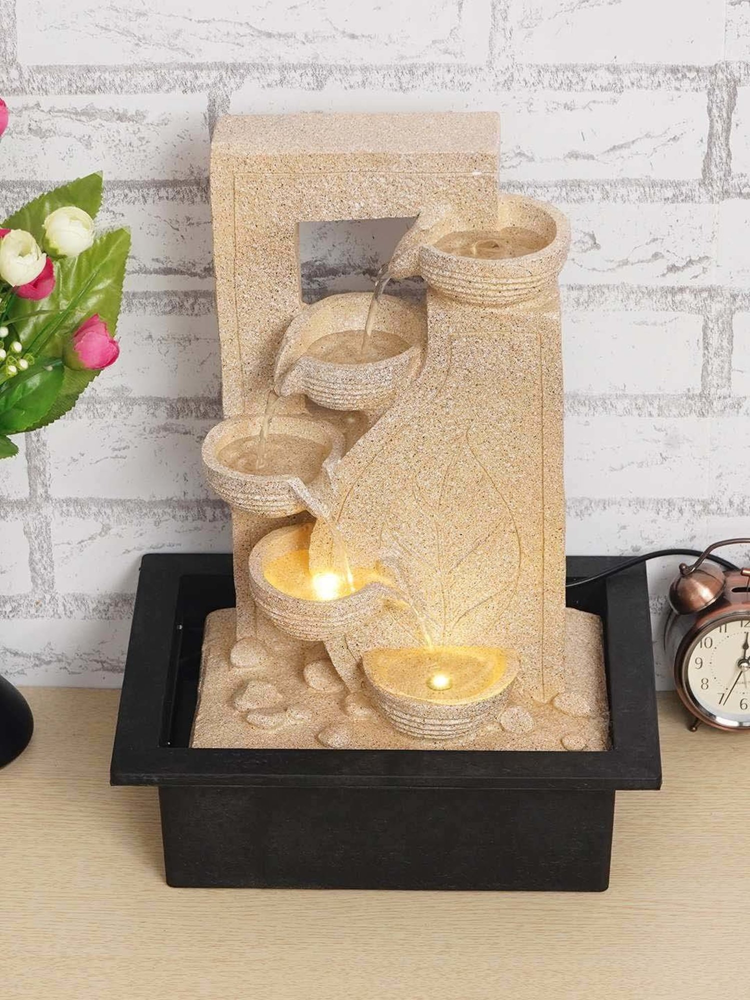 CHRONIKLE Cream Polyresin Leaf Print 4 Diya Steps Waterfall Fountain