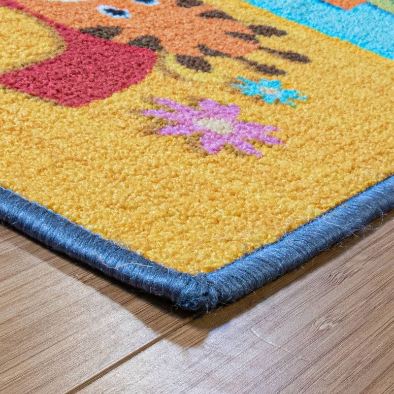 5'x7' Alphabet Area Rug - Smithsonian