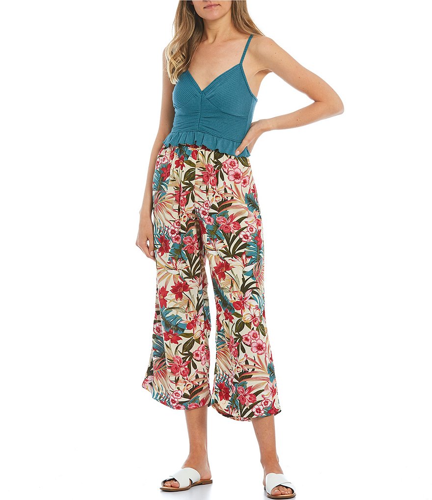 Evolutionary Spaghetti Strap V-Neck Rib Knit Cami Top