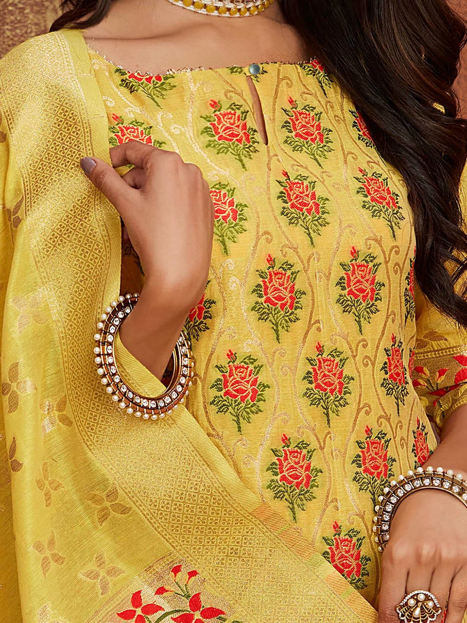 Ishin Yellow Printed Kurta With Pant & Dupatta